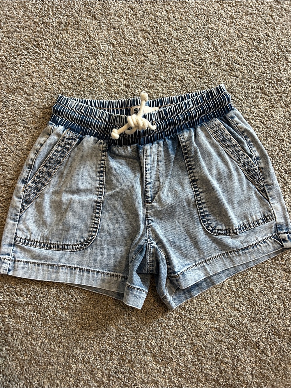 Casual Light Wash Denim Drawstring So Shorts